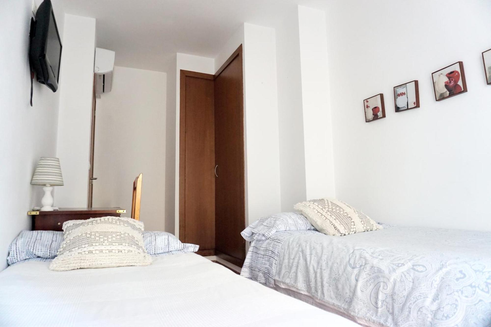 La Korolada Guesthouse Αλικάντε Δωμάτιο φωτογραφία